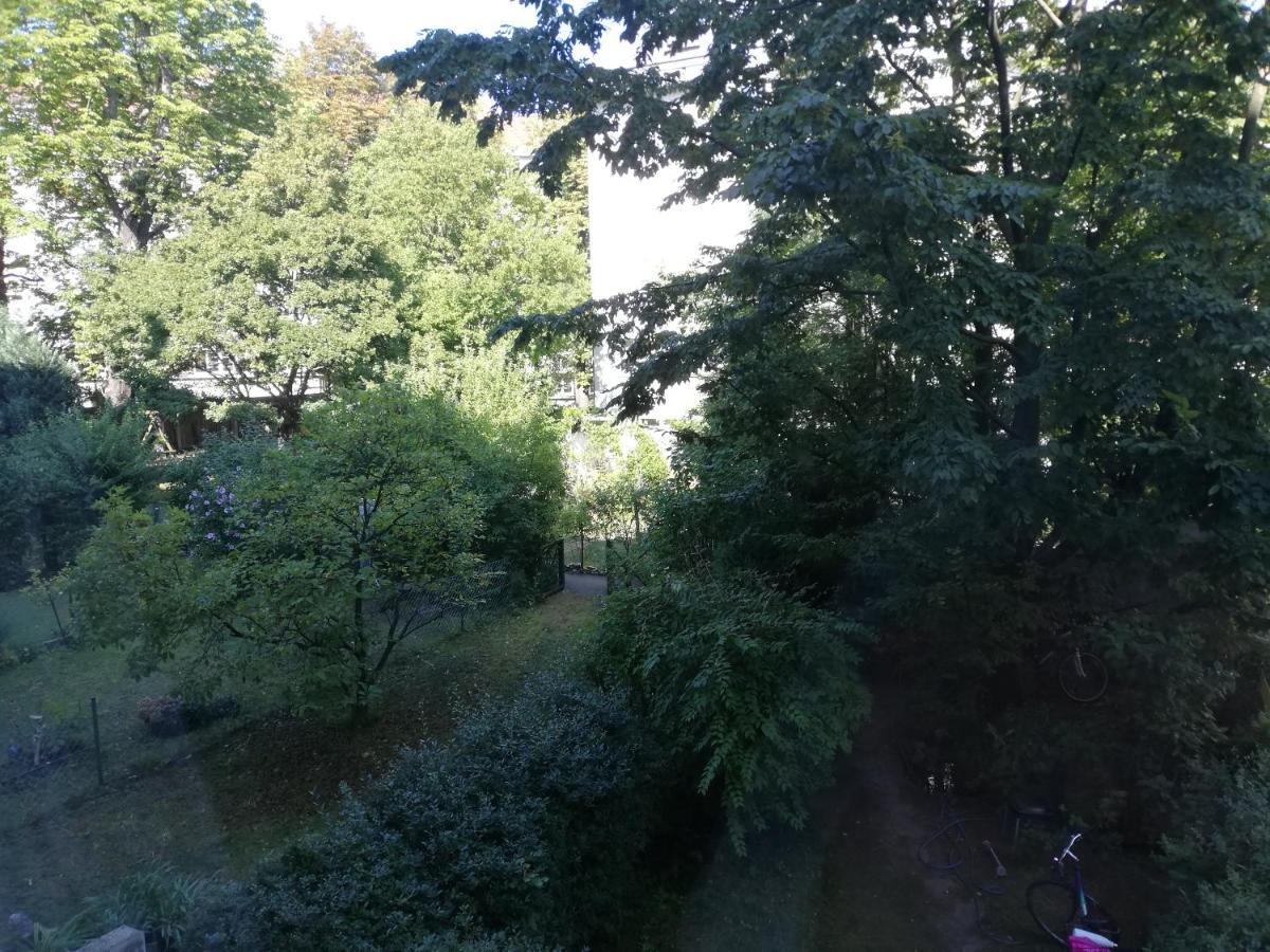 Room In Maisonette With Garden, Parking Place Viena Exterior foto