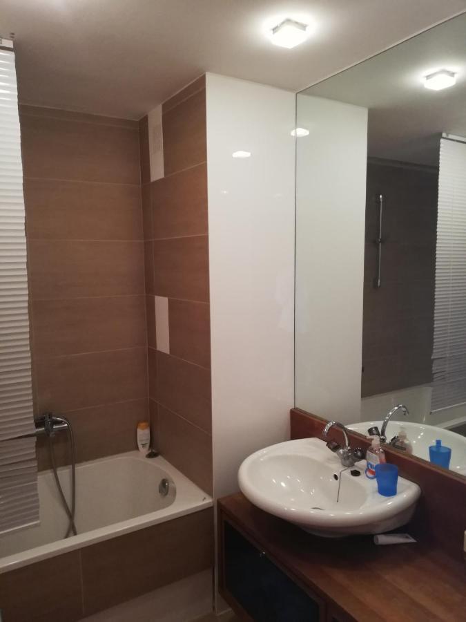 Room In Maisonette With Garden, Parking Place Viena Exterior foto
